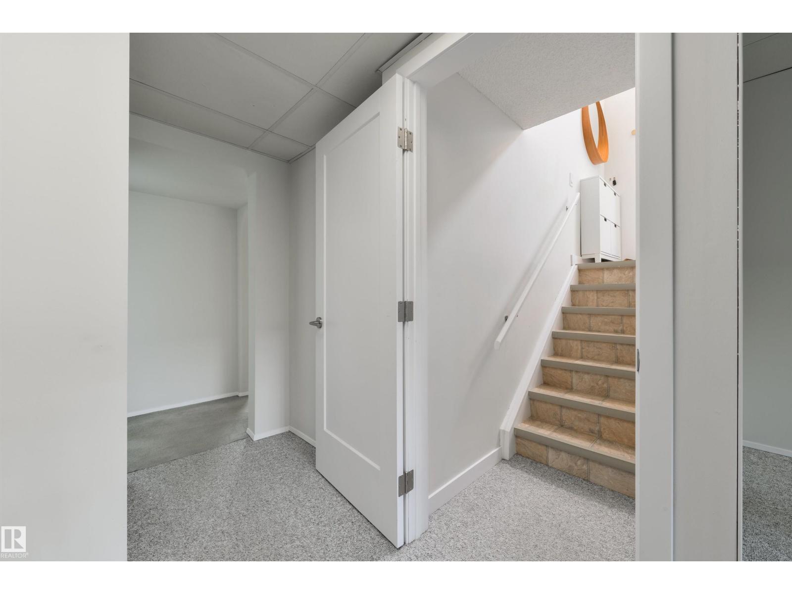 18423 96A AV NW - 22