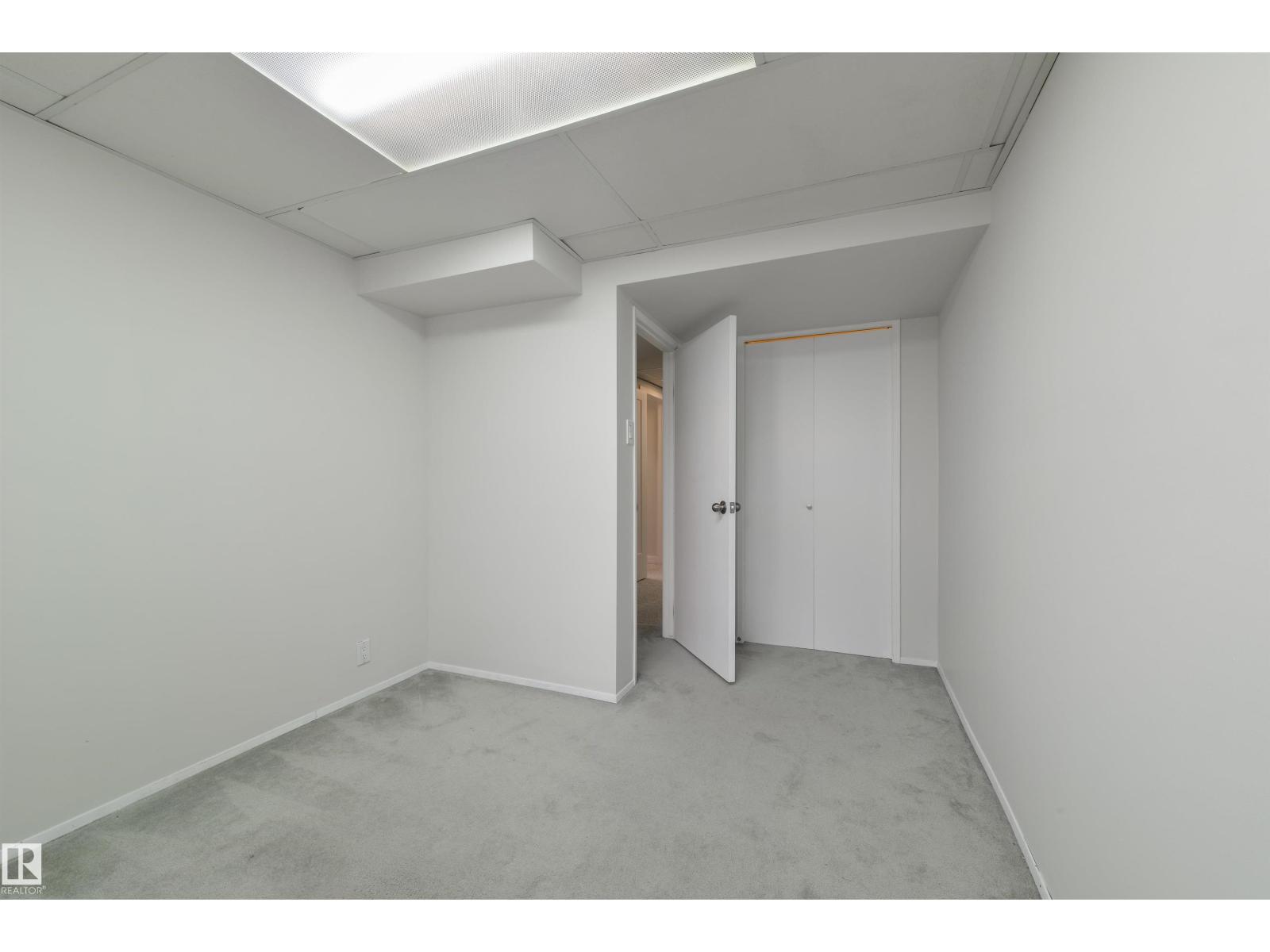 18423 96A AV NW - 24