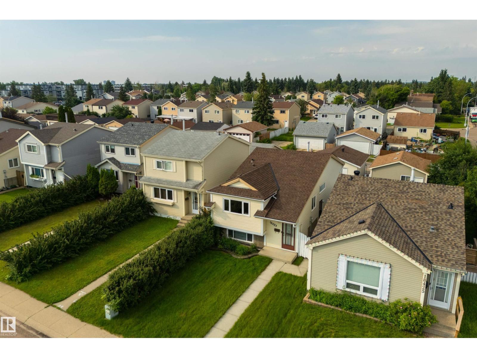 18423 96A AV NW - 35