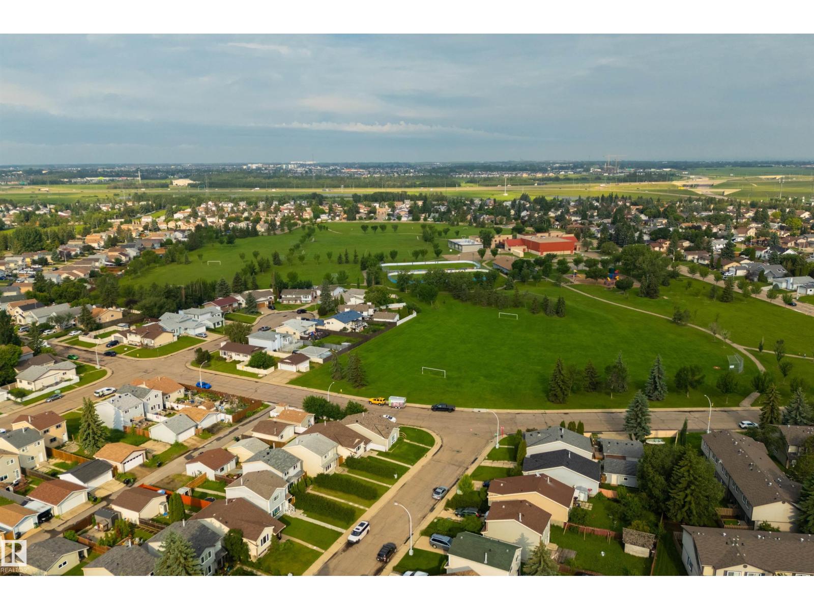 18423 96A AV NW - 37