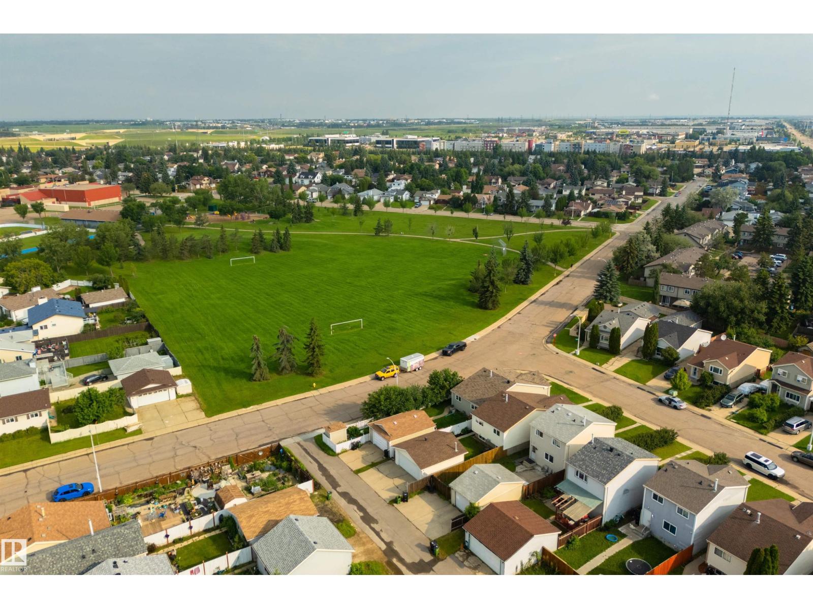 18423 96A AV NW - 39