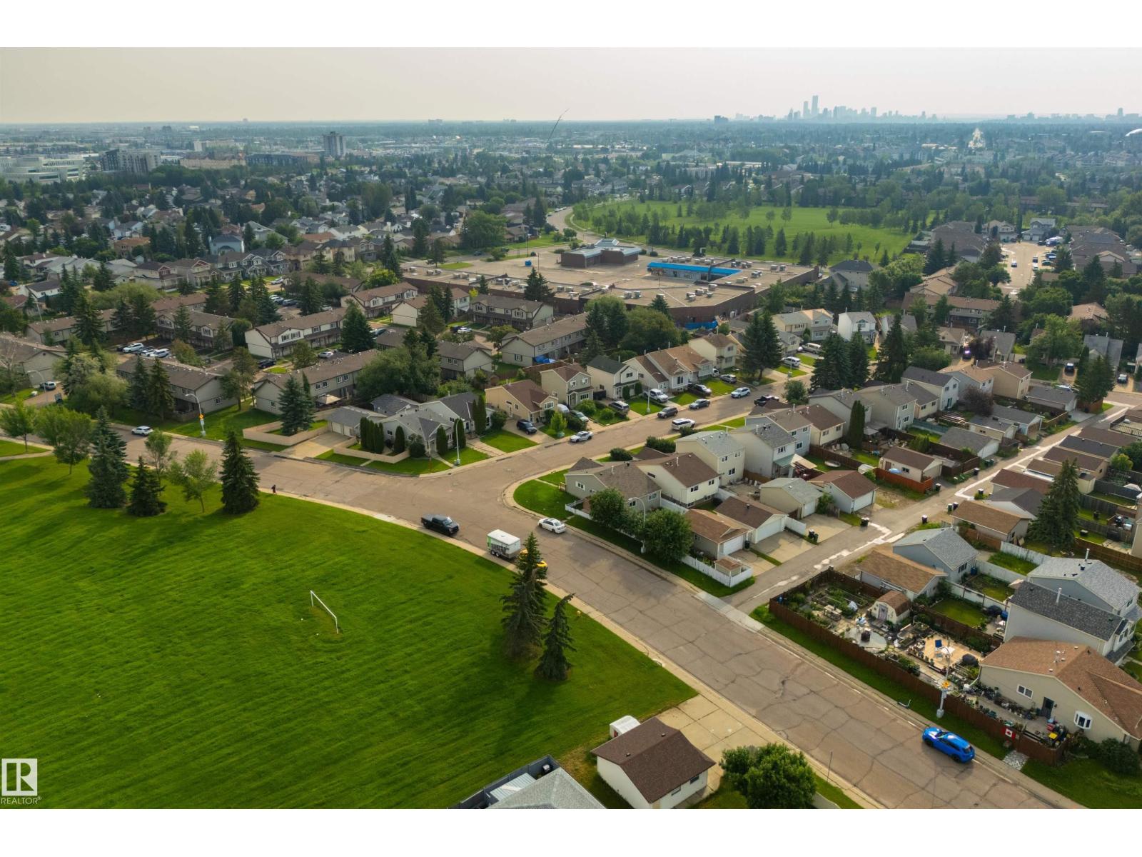 18423 96A AV NW - 42