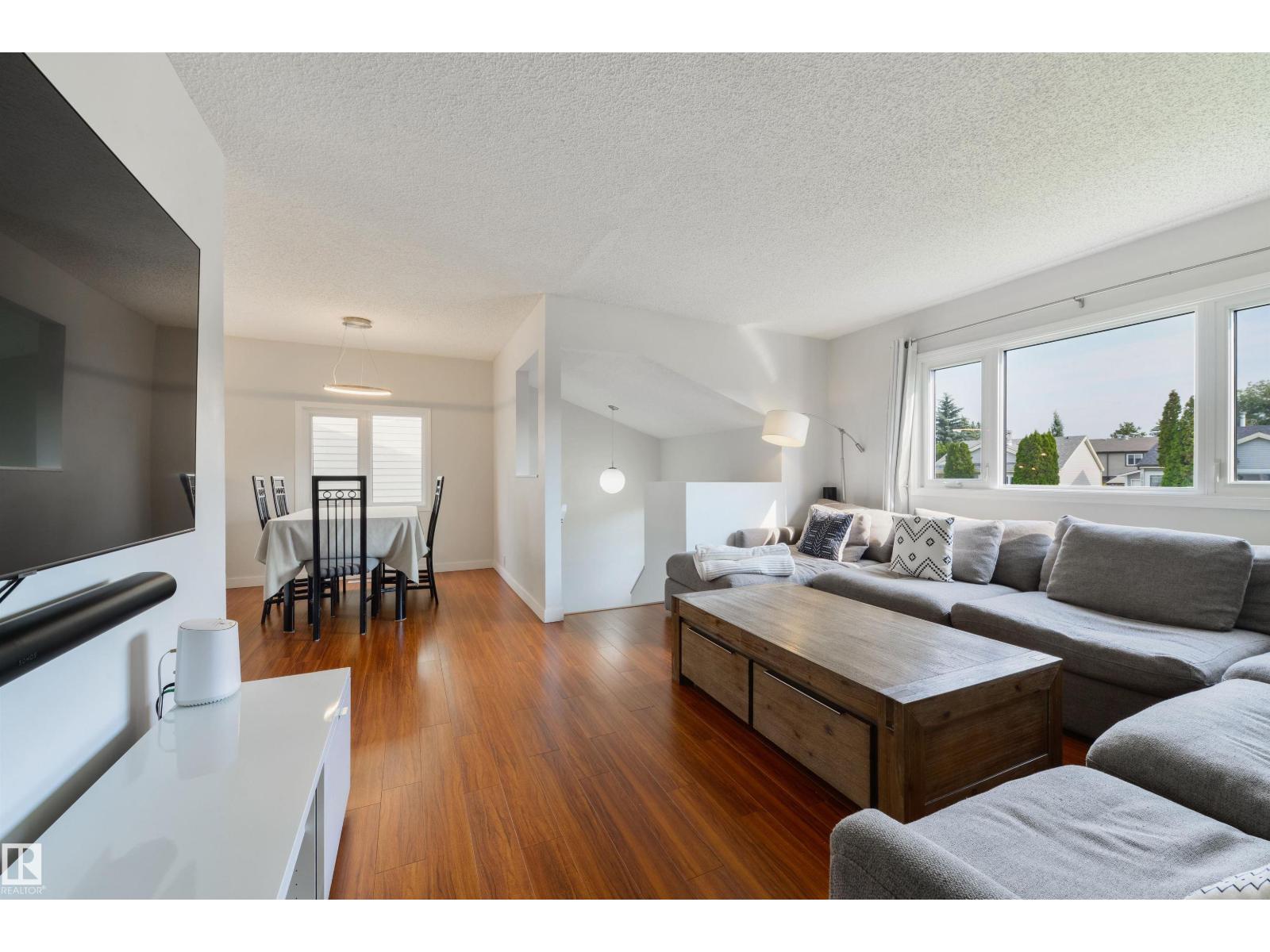 18423 96A AV NW - 5