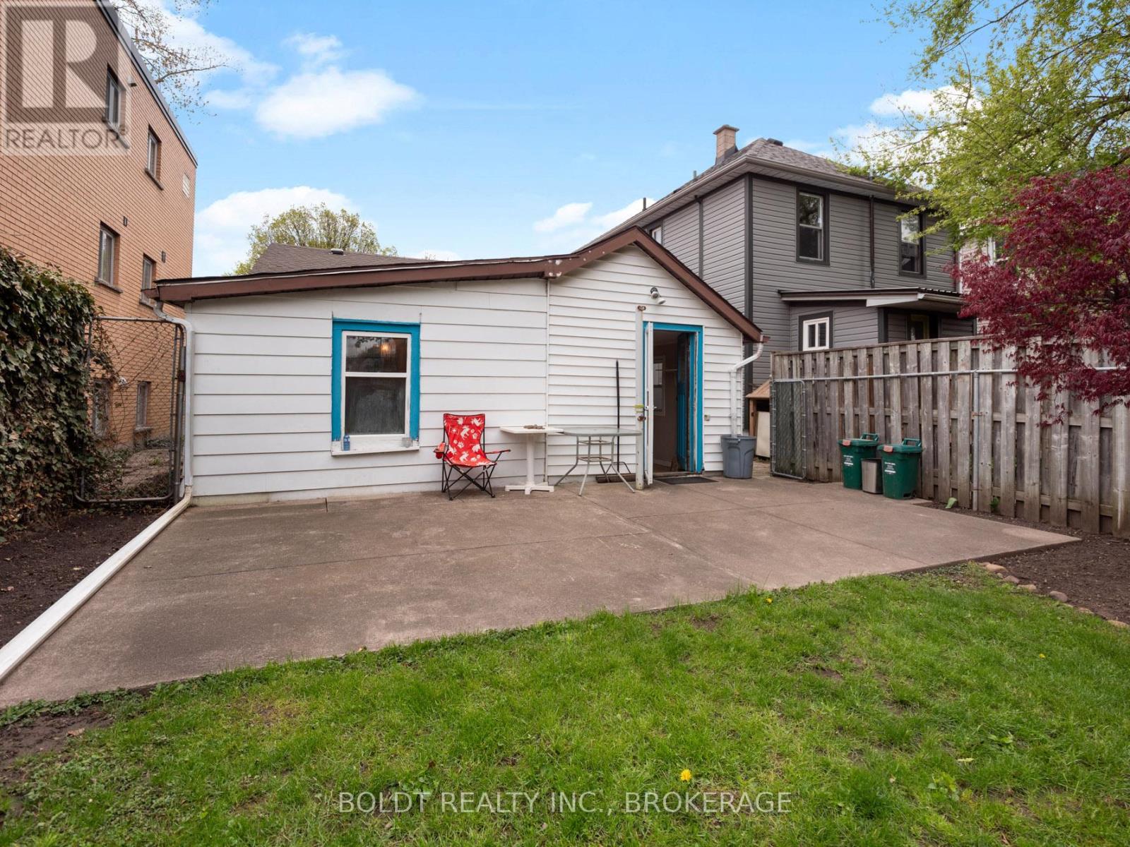 78 MAPLE STREET - 21