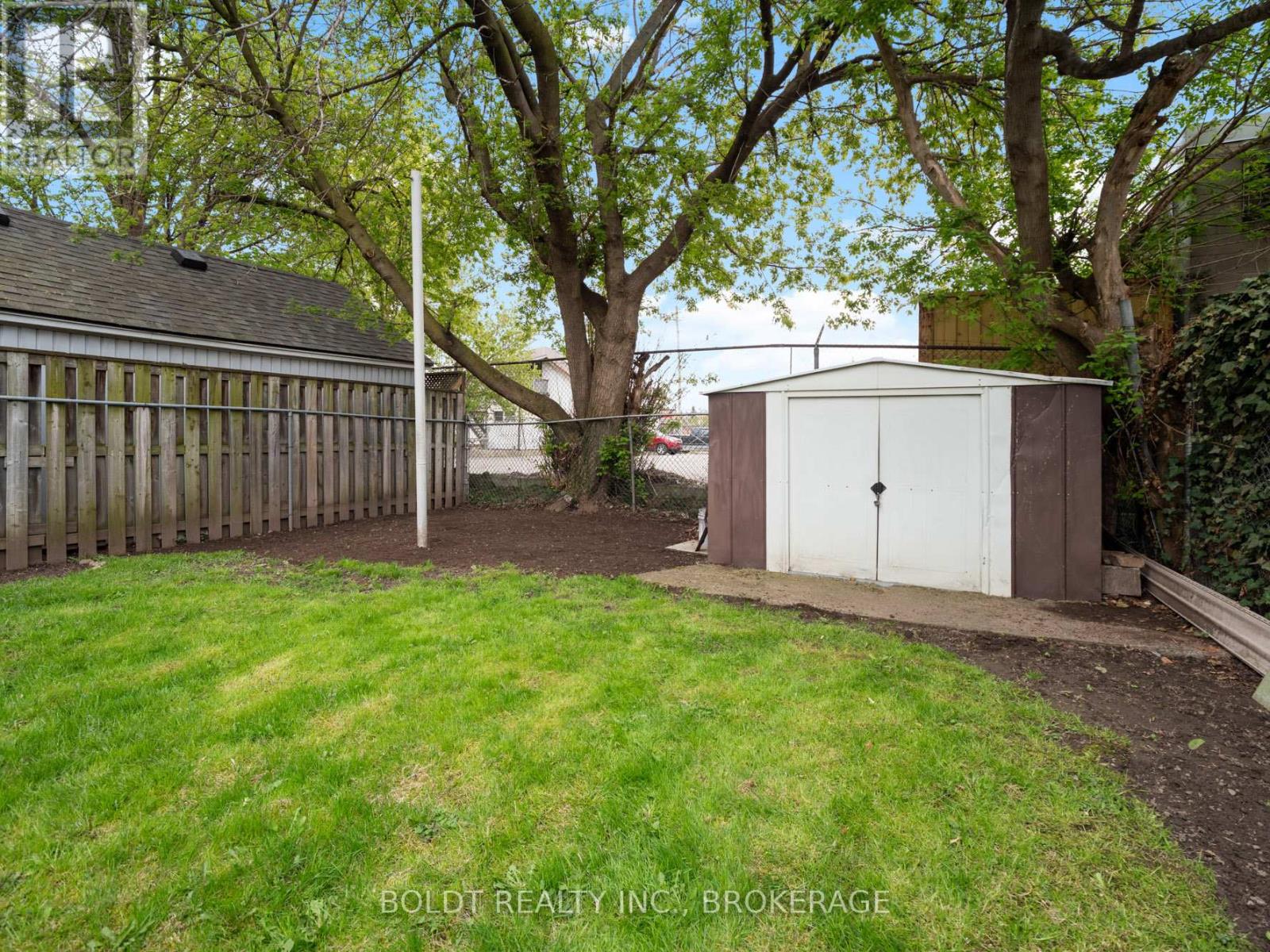 78 MAPLE STREET - 23