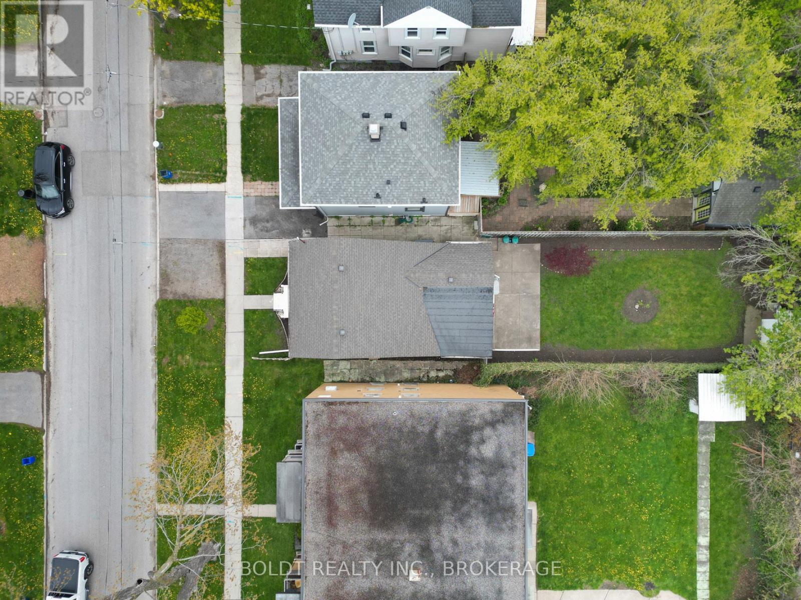 78 MAPLE STREET - 25