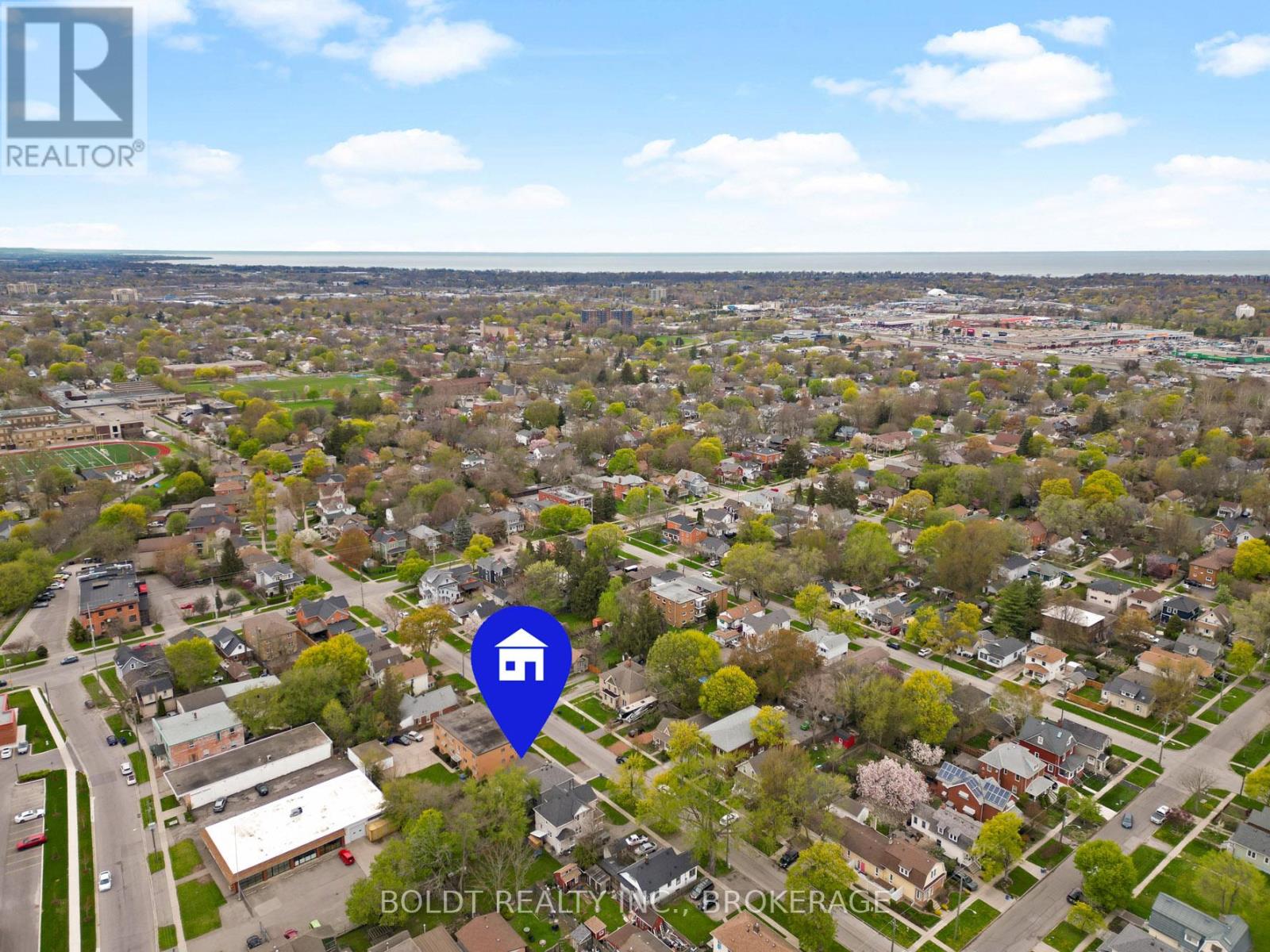 78 MAPLE STREET - 28