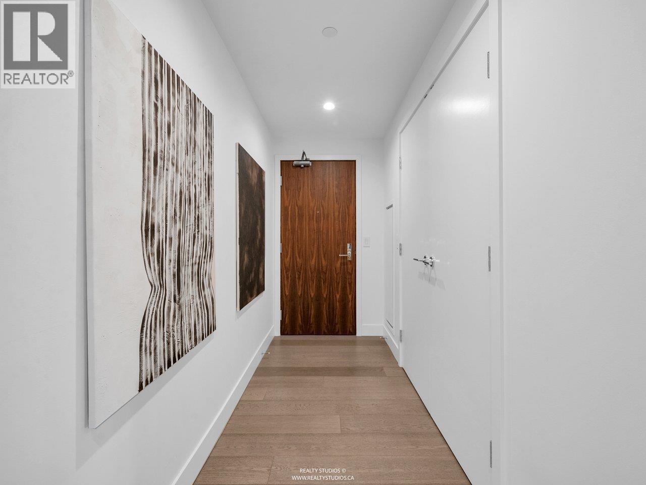 503 177 W 3RD STREET, North Vancouver