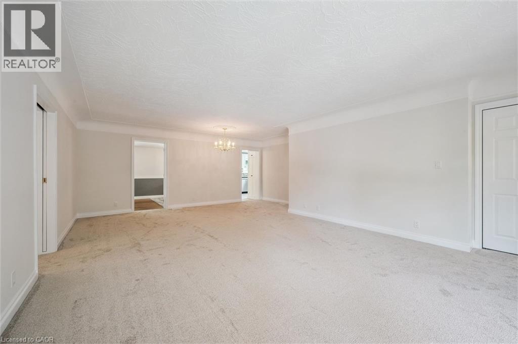 57 MAPLEWOOD Place - 12