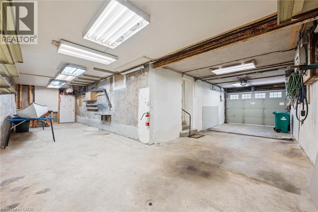 57 MAPLEWOOD Place - 34