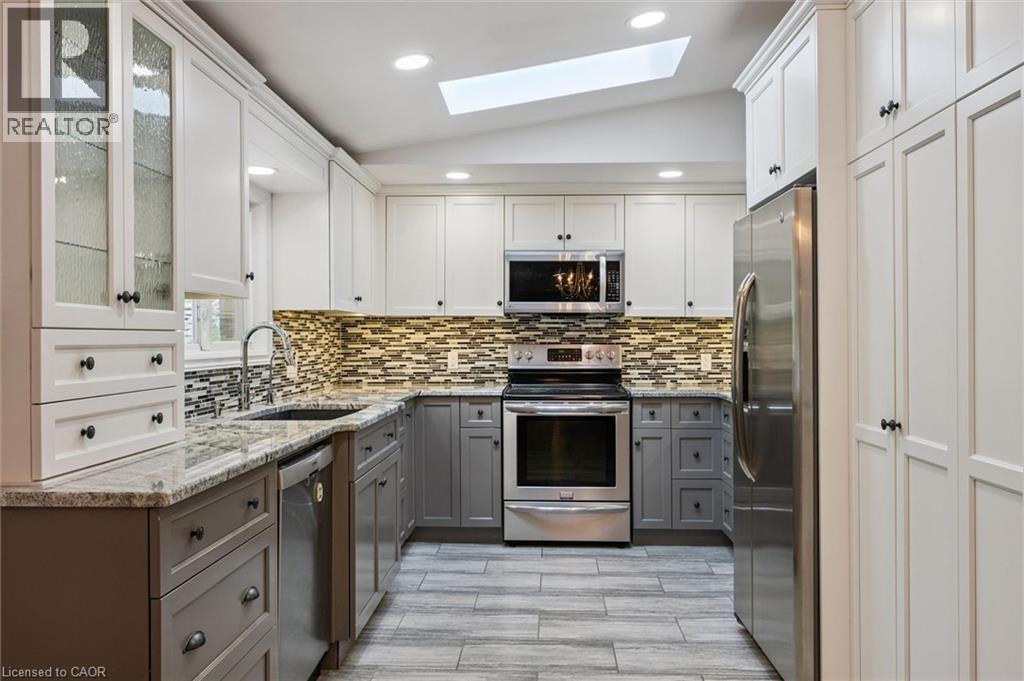 57 MAPLEWOOD Place - 15