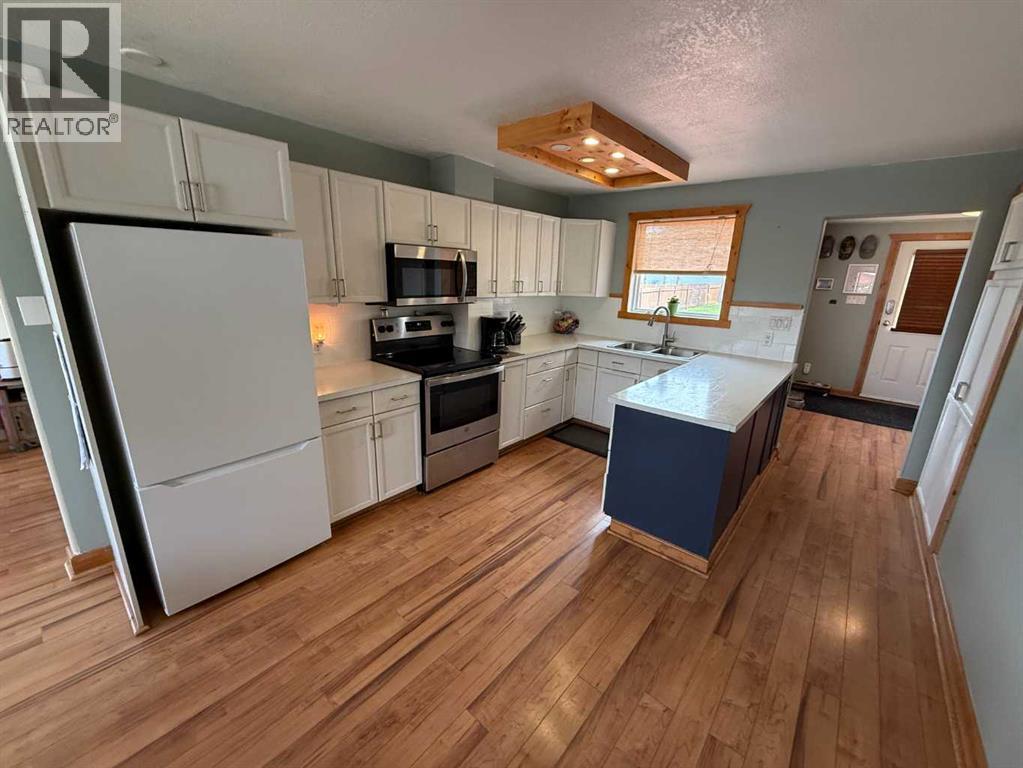 167 Sunwapta Drive - 3