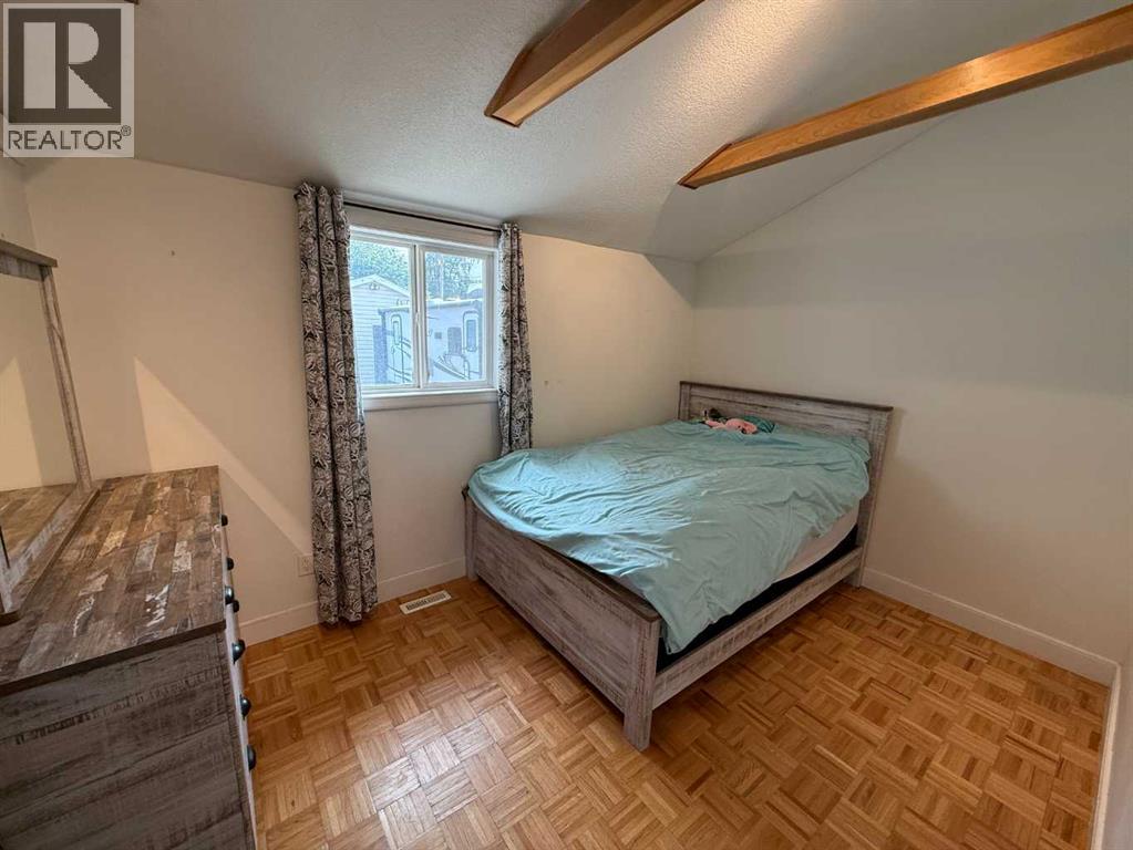 167 Sunwapta Drive - 9