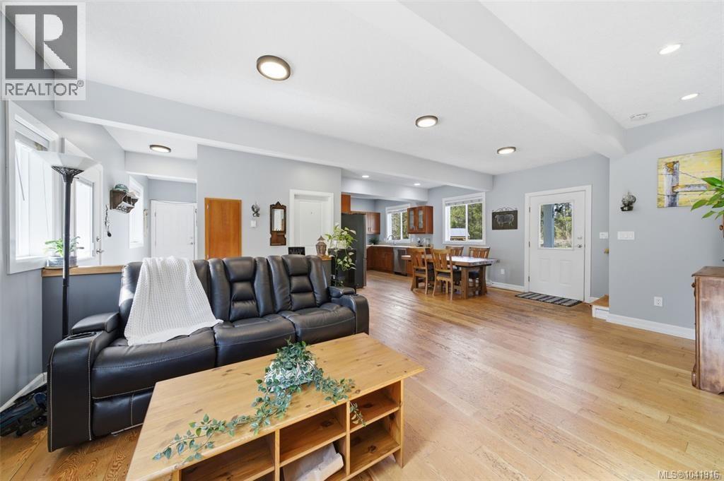 4425 Telegraph Rd - 5