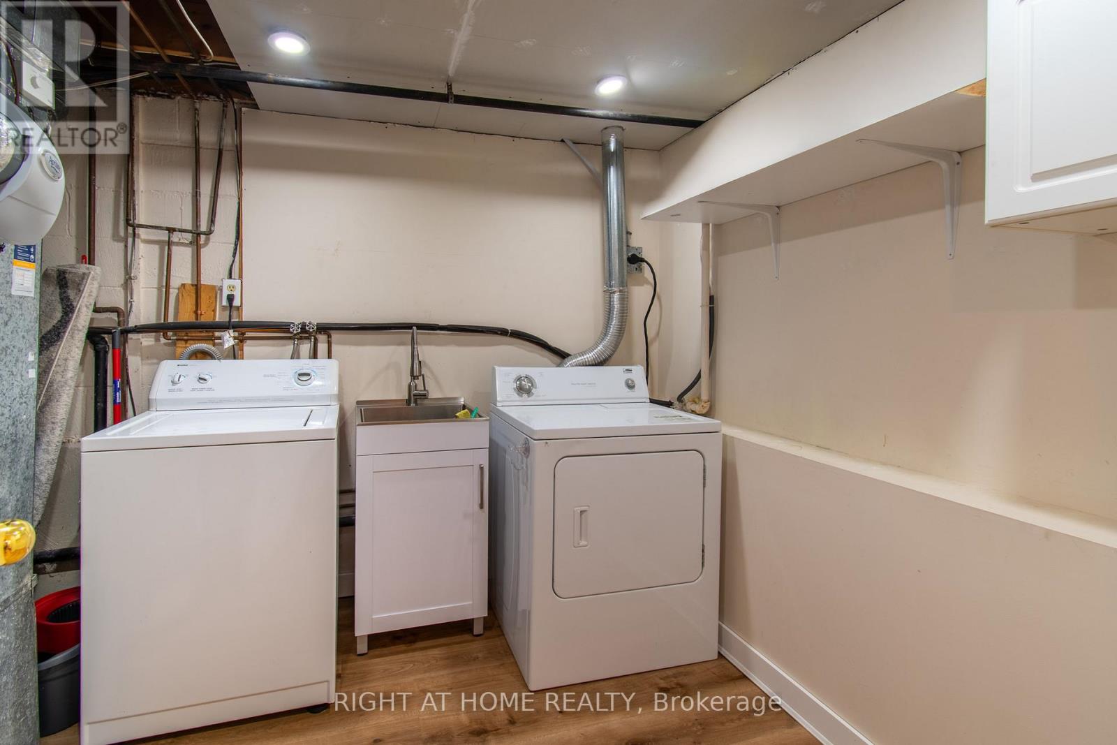 #B12 63 FERRIS LANE - 26