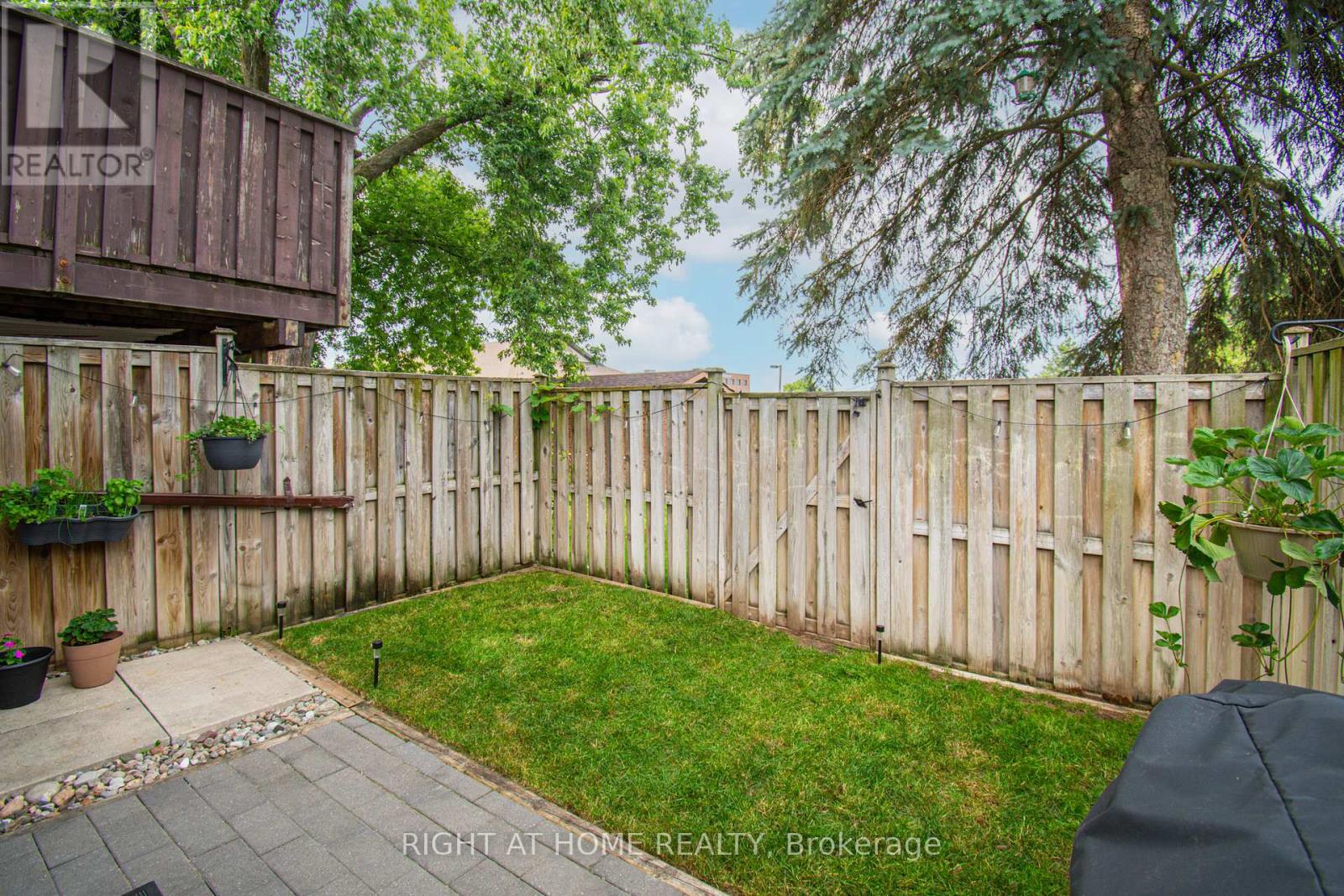 #B12 63 FERRIS LANE - 24
