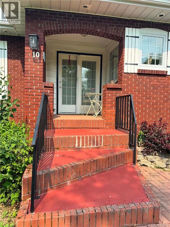 10 Coady Street - 9