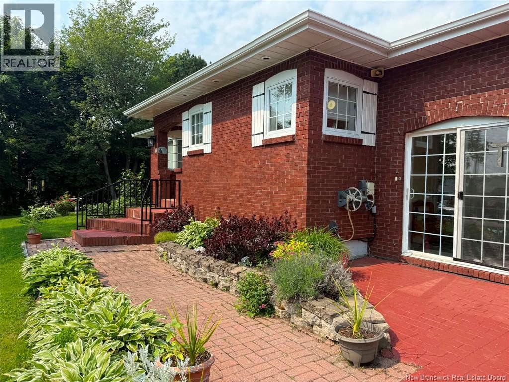 10 Coady Street - Image 4