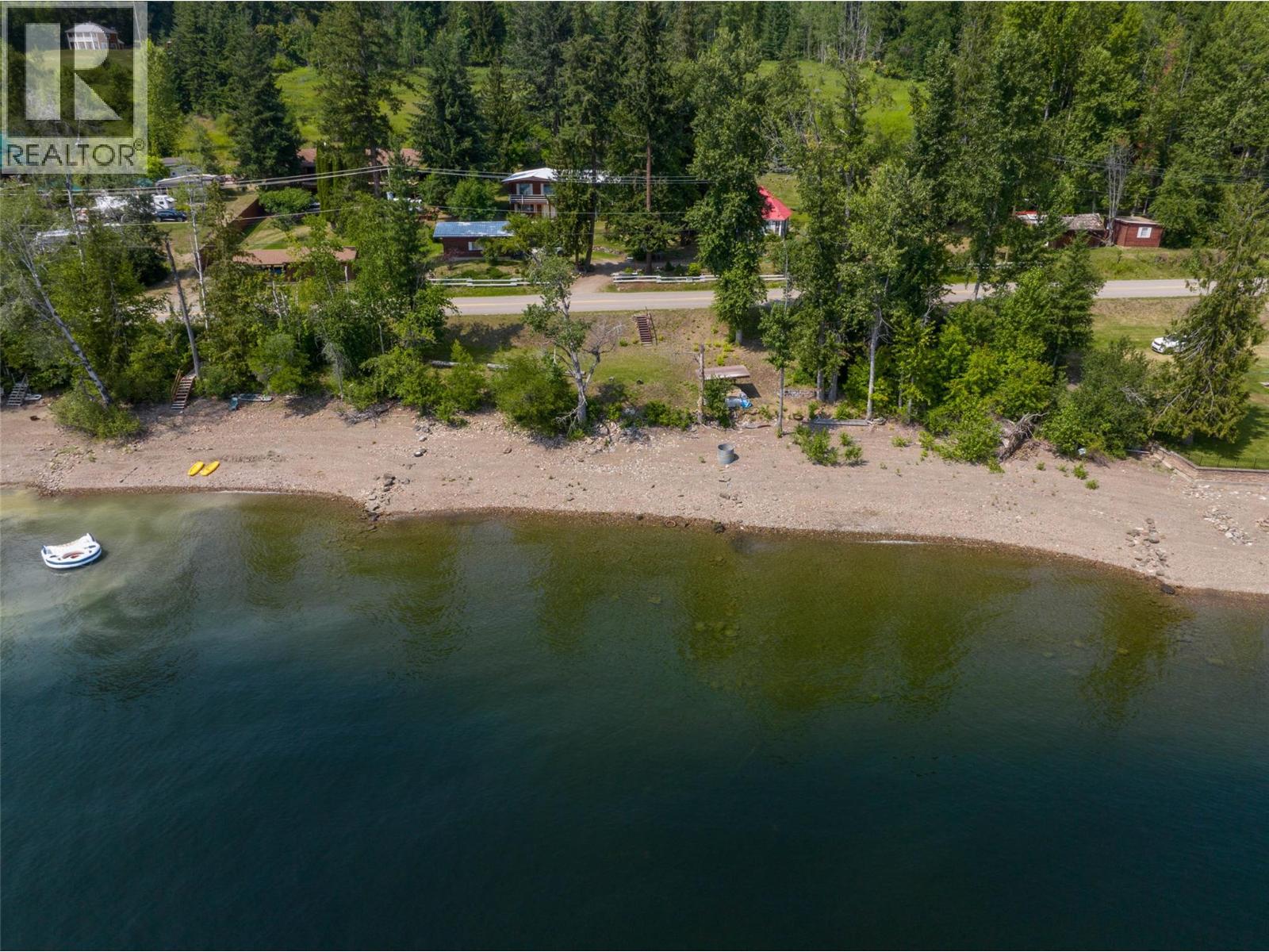6297 Squilax-Anglemont Road - 25