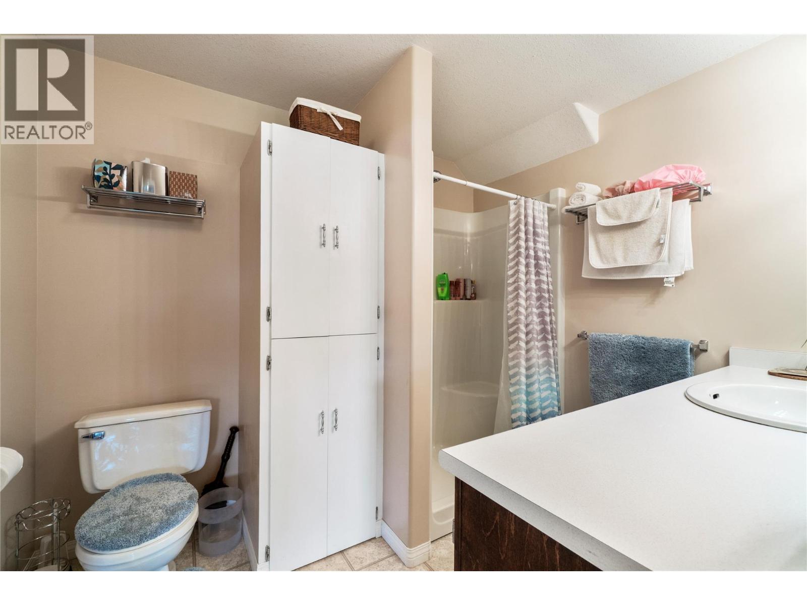 6297 Squilax-Anglemont Road - 52
