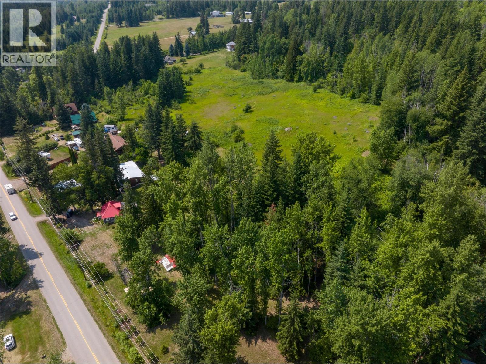6297 Squilax-Anglemont Road - 19
