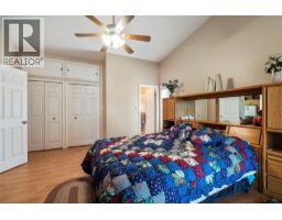 6297 Squilax-anglemont Road, Magna Bay, BC V0E1M7 Photo 36