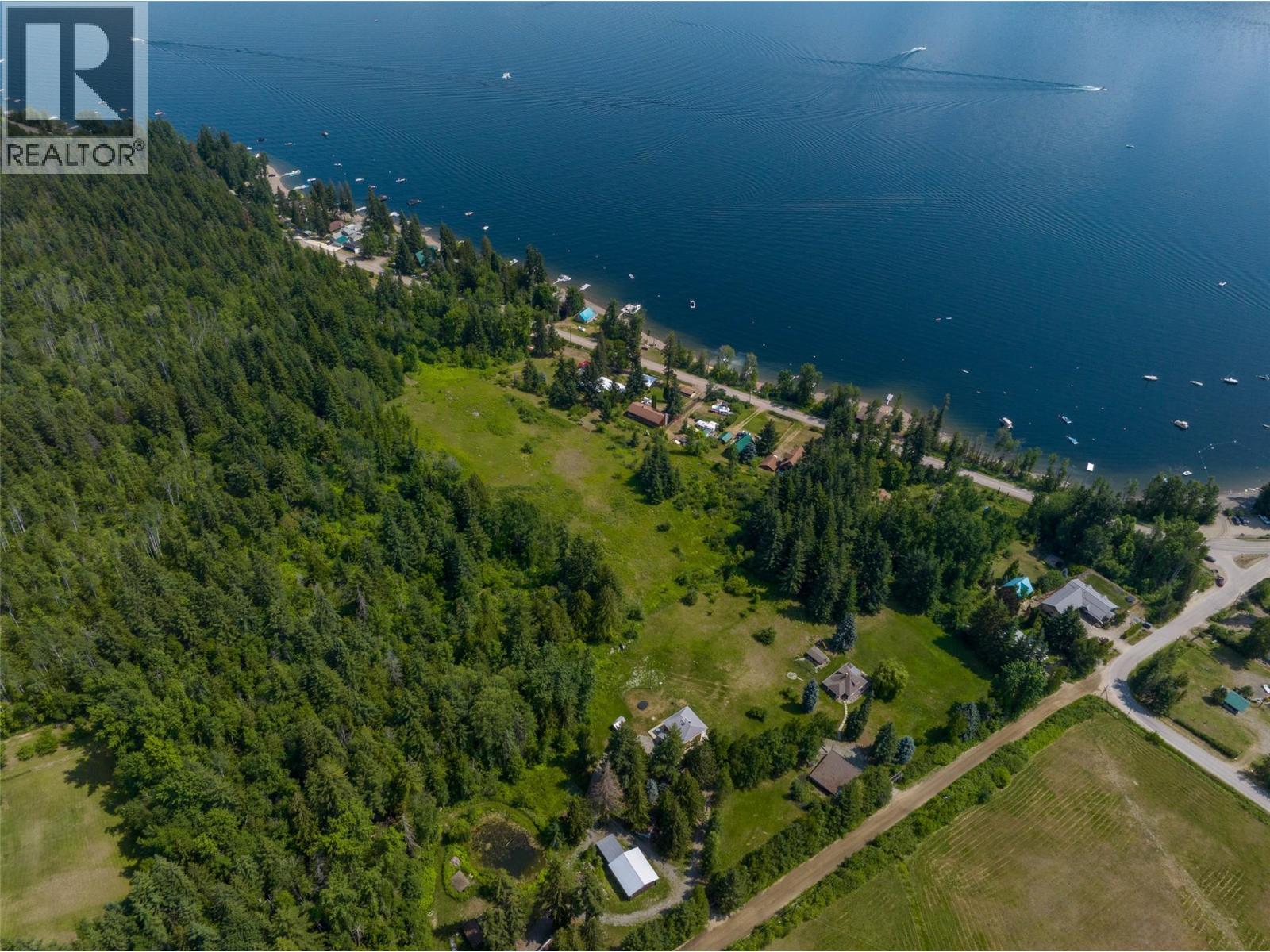 6297 Squilax-Anglemont Road - Image 23