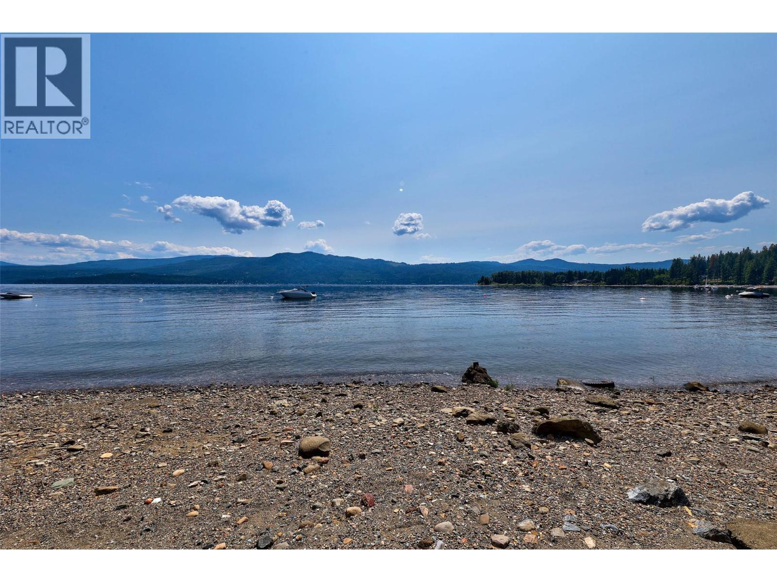 6297 Squilax-Anglemont Road - Image 4