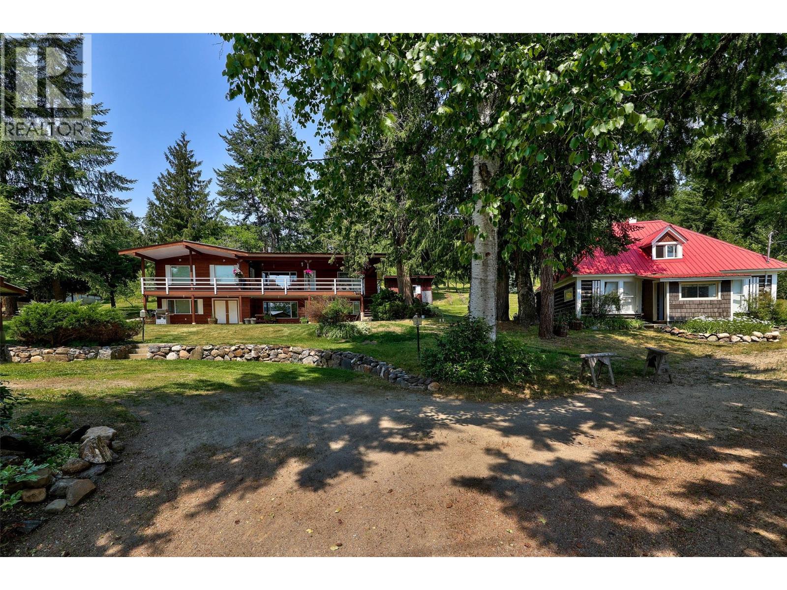 6297 Squilax-Anglemont Road - Image 5