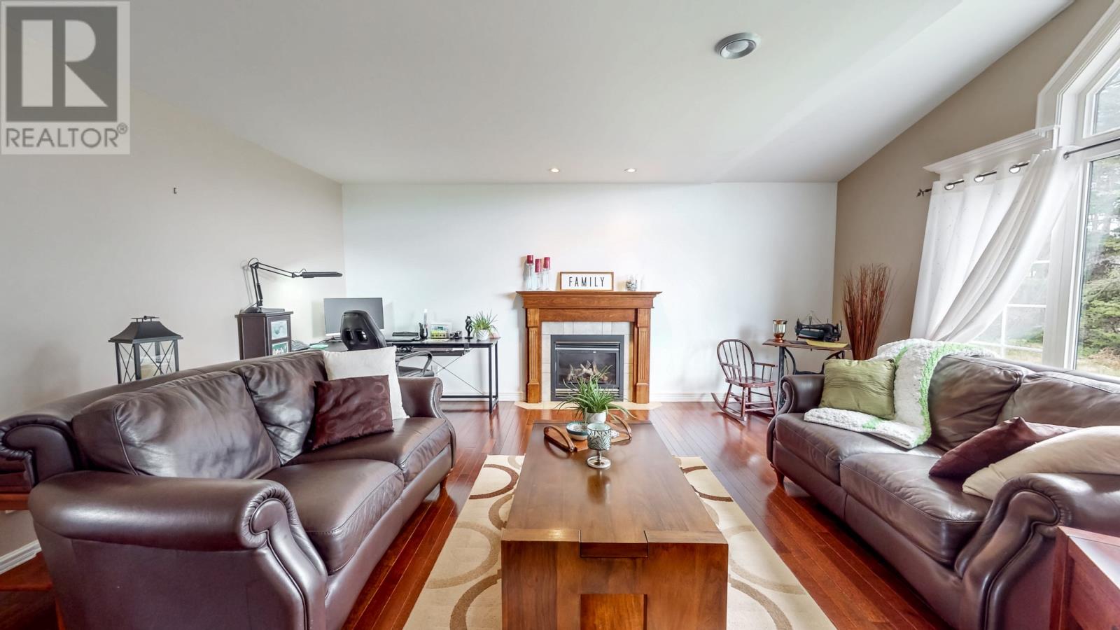 24 Forest River Road - 18