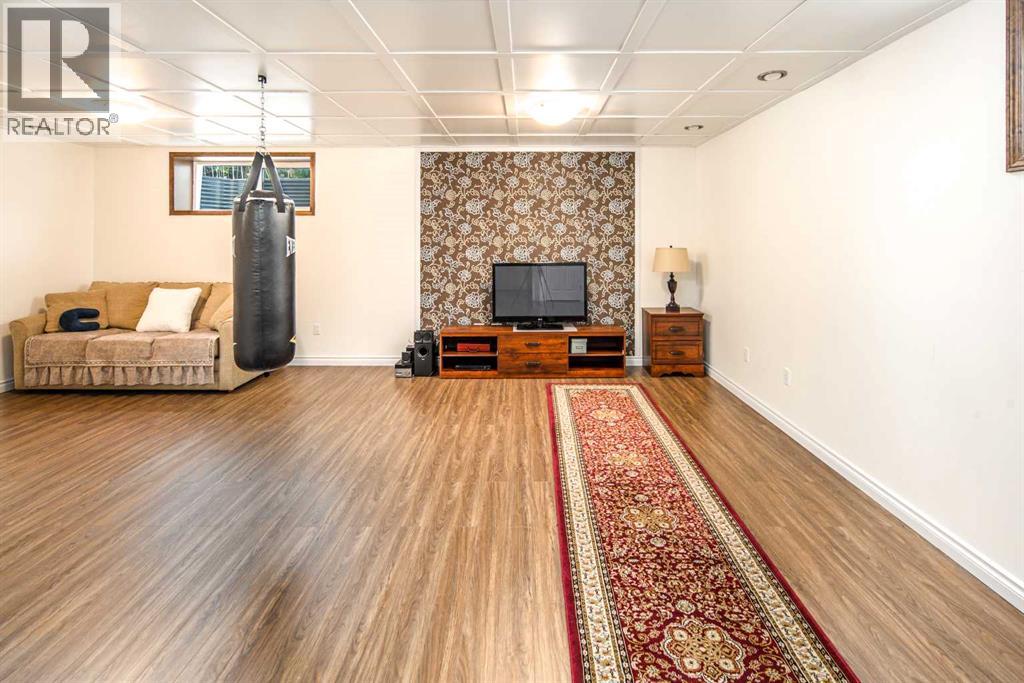 127 Everwoods Park SW — photo 31