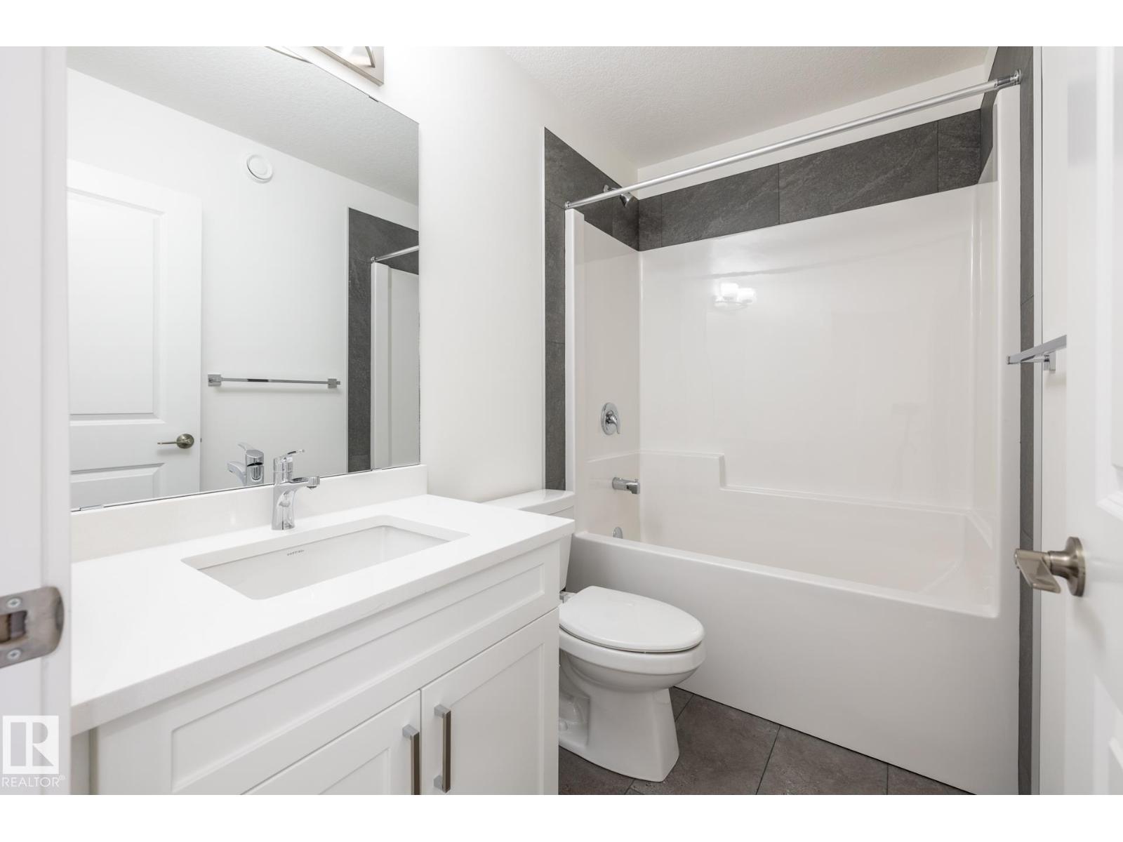 15643 2 ST NE - 14