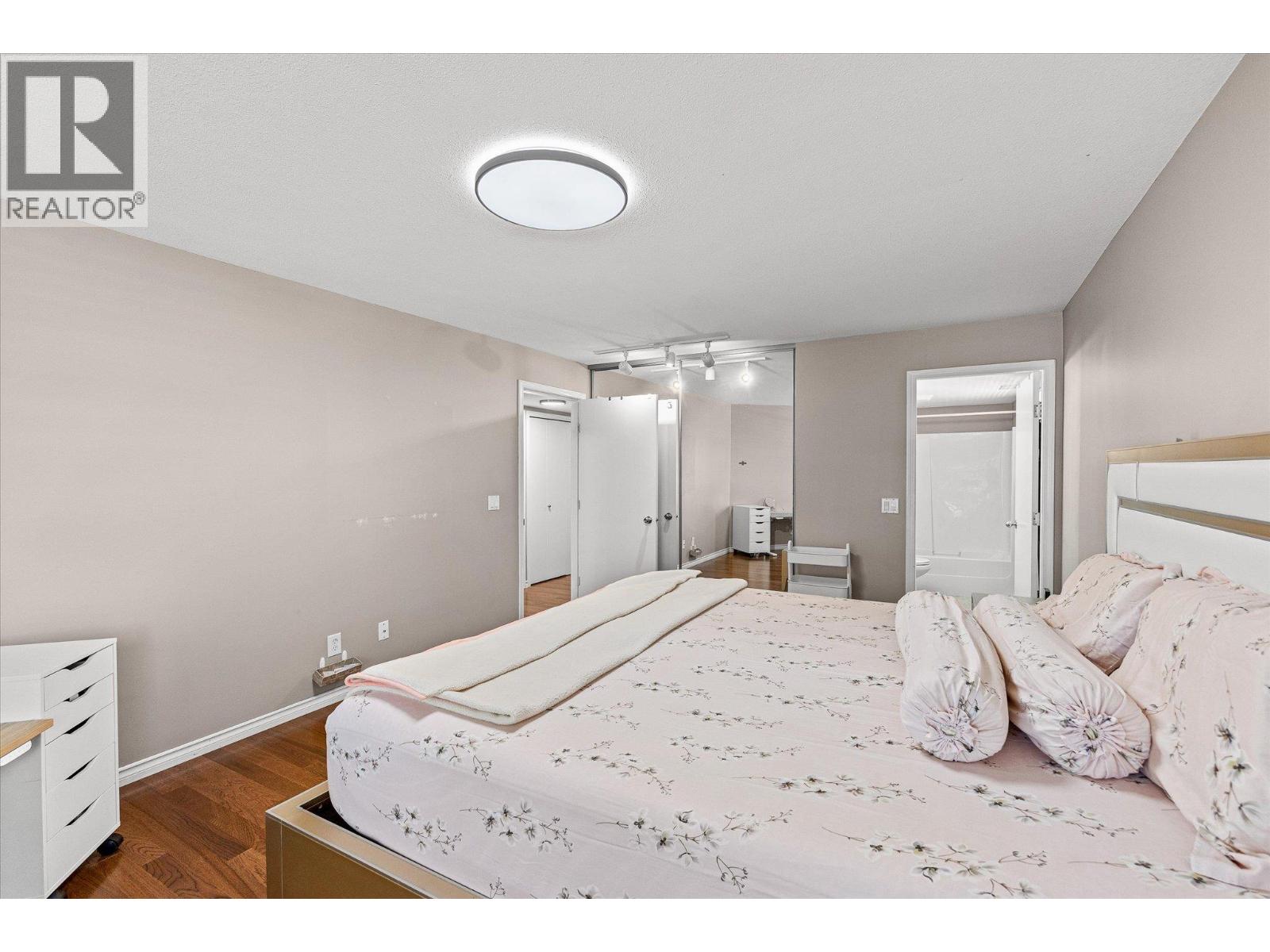#127 1200 Cameron Avenue - 20