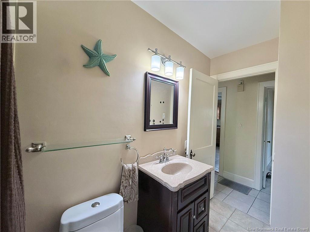 386 Salisbury Road - Image 14