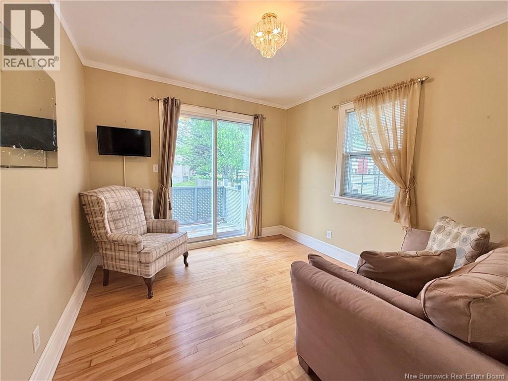 386 Salisbury Road - 15