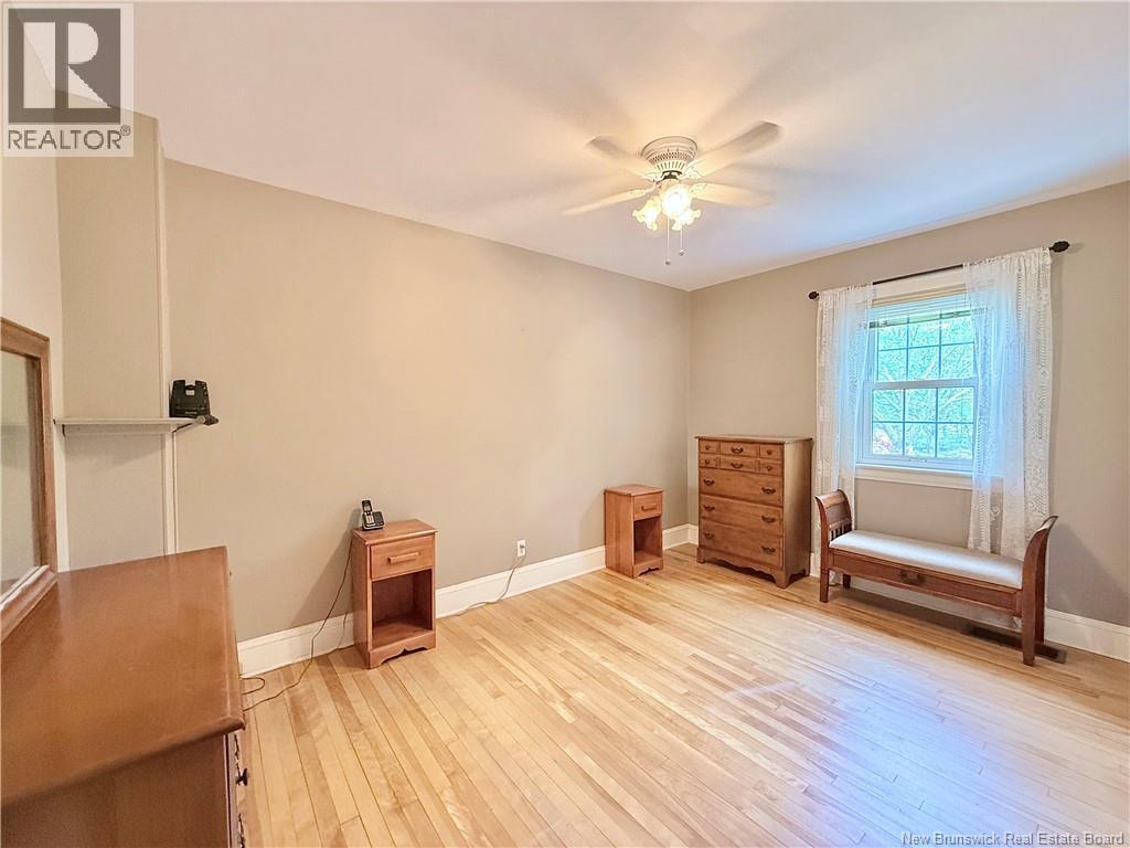 386 Salisbury Road - Image 17