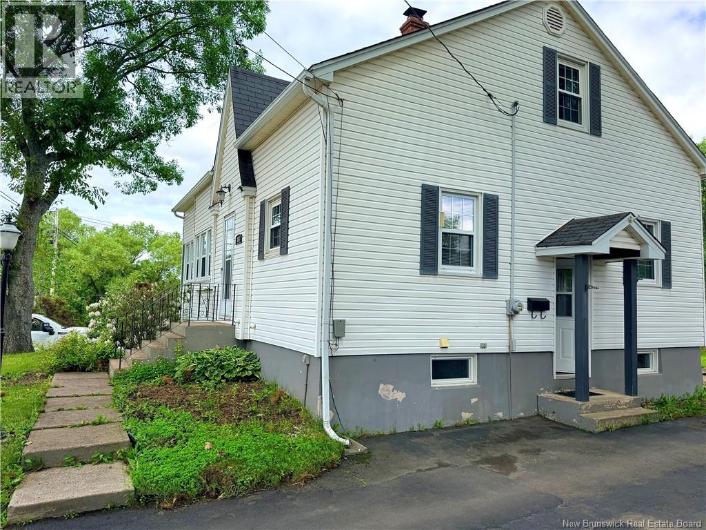386 Salisbury Road - Image 3