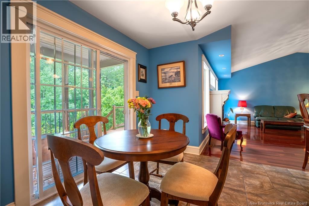 235 Summerhill Row - 11
