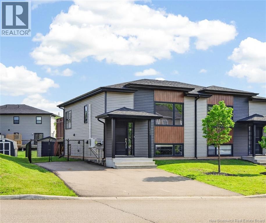 249 Belle-Forêt Street - 1