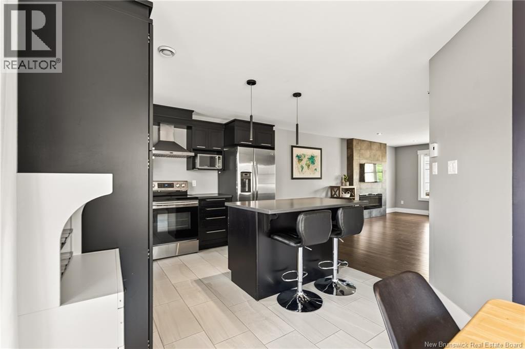 249 Belle-Forêt Street - 12