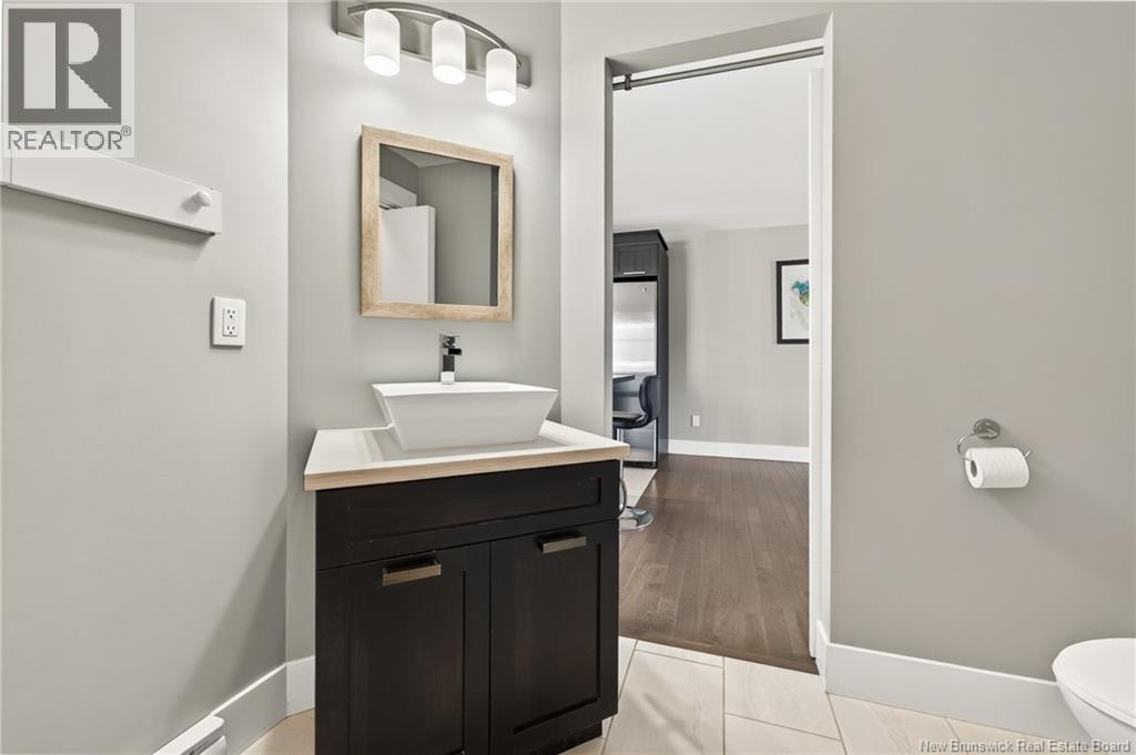 249 Belle-Forêt Street - 17