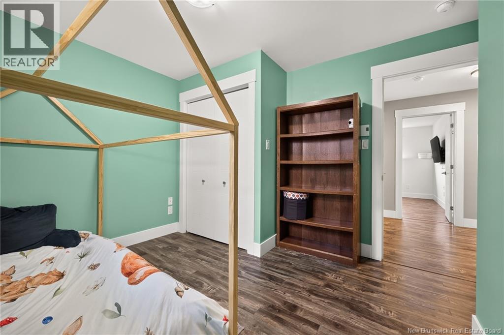249 Belle-Forêt Street - 26