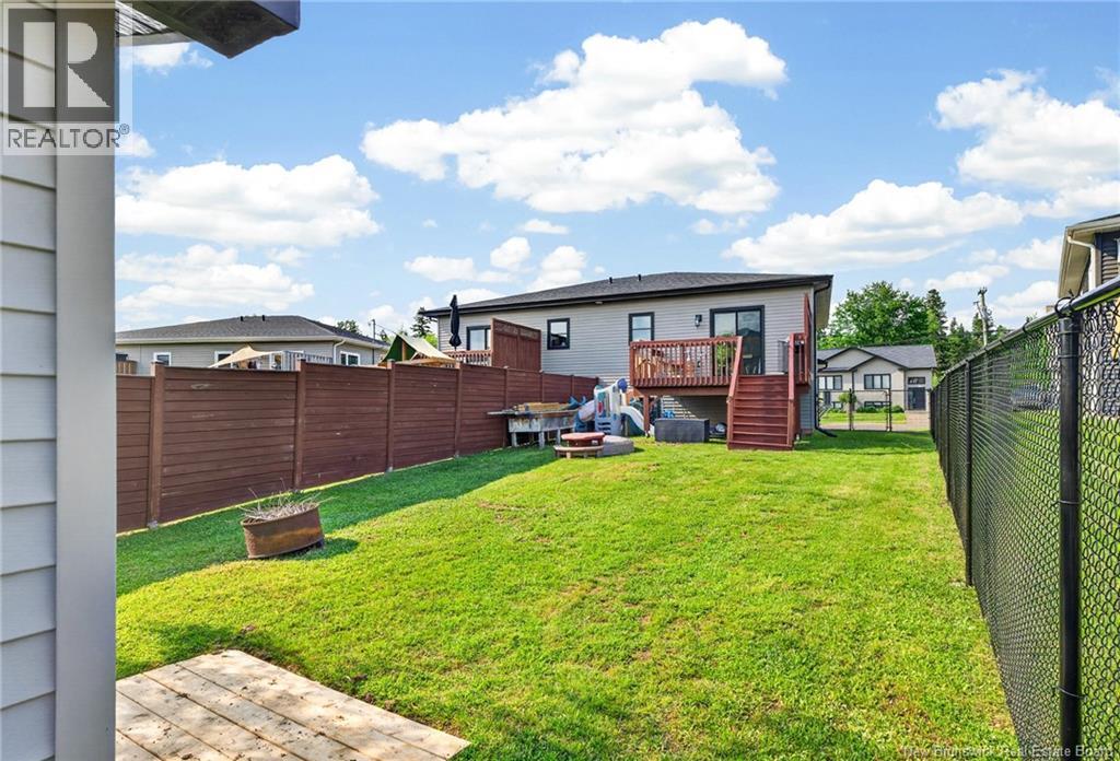249 Belle-Forêt Street - 31