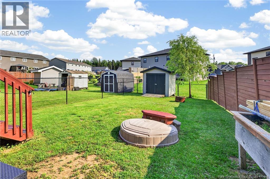 249 Belle-Forêt Street - 32