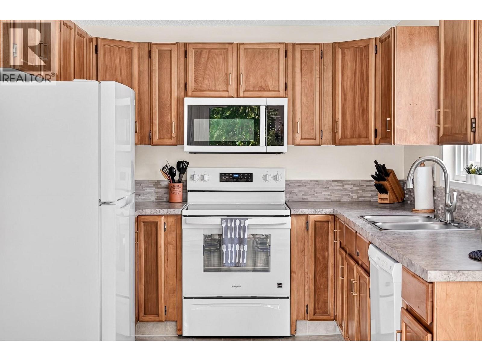 1217 Hickory Crescent, Sparwood