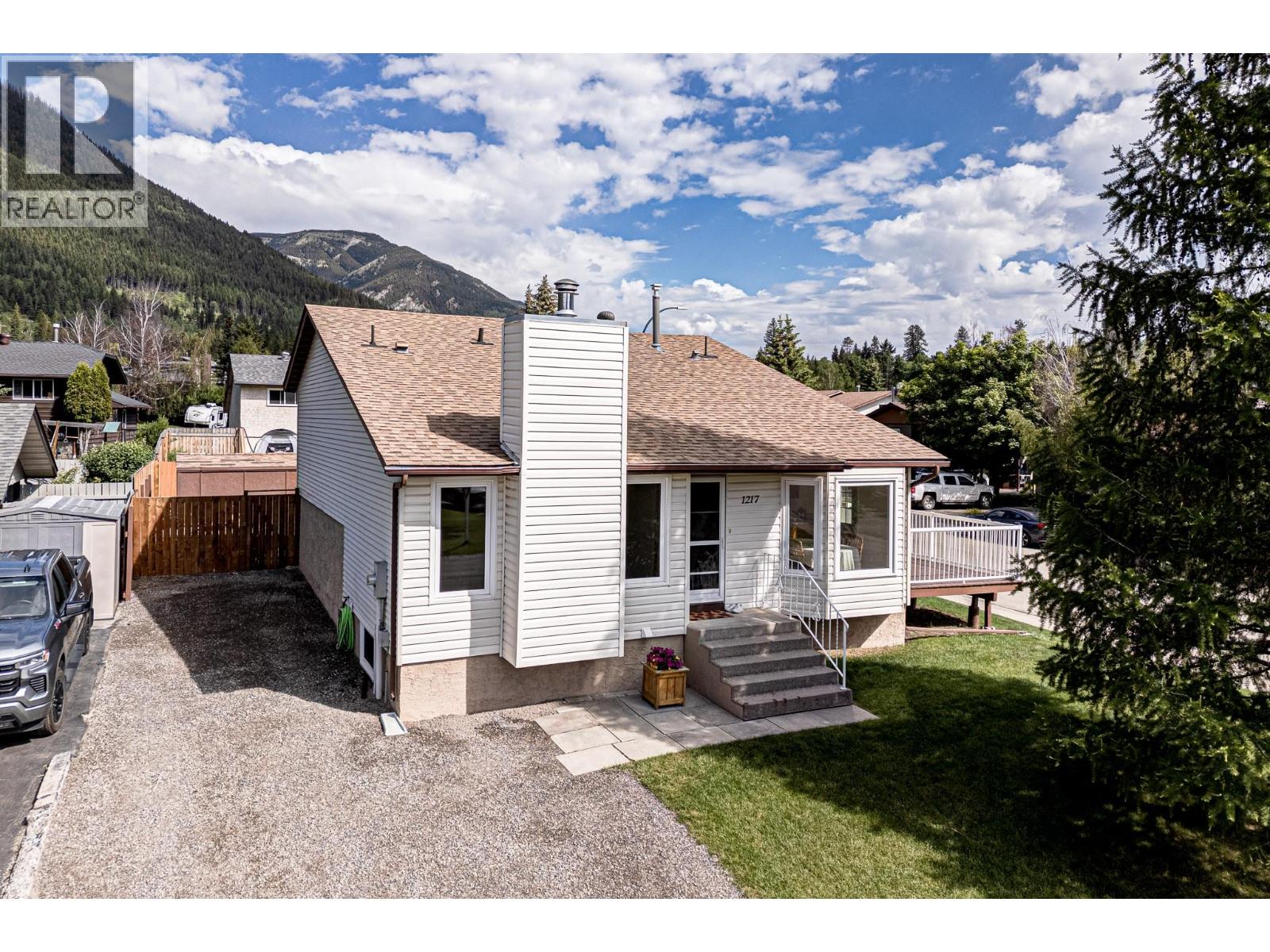 1217 Hickory Crescent, Sparwood