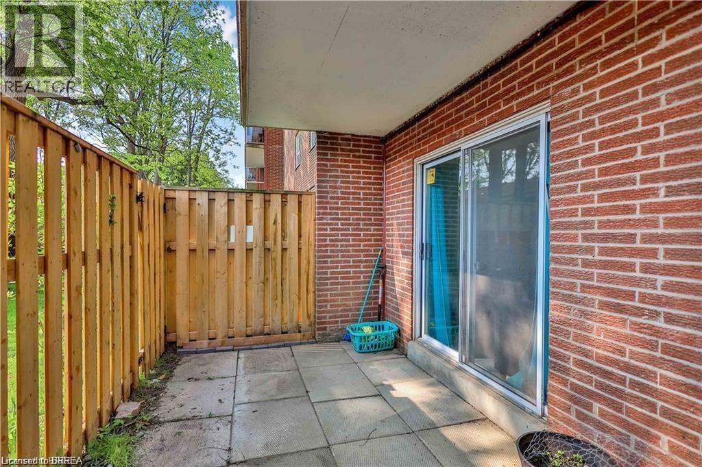 #104 793 COLBORNE Street E - 12
