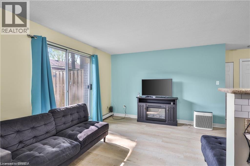 #104 793 COLBORNE Street E - 6