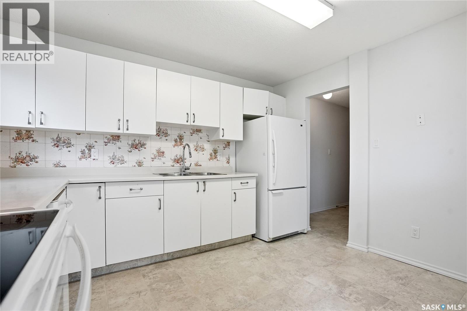 #212 217A Cree PLACE - 8