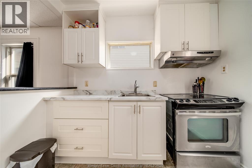 1531 WINDSOR AVENUE - 14